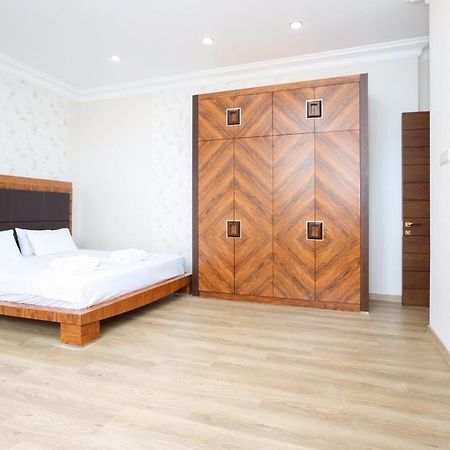 Central Yerevan 3 Bedrooms Exclusive Penthouse Apartment,Small Center מראה חיצוני תמונה